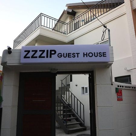 Zzzip Guesthouse In Hongdae Seoul Exteriör bild